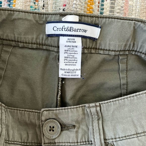 Size 4P Croft & Barrow Skort - Picture 4 of 4